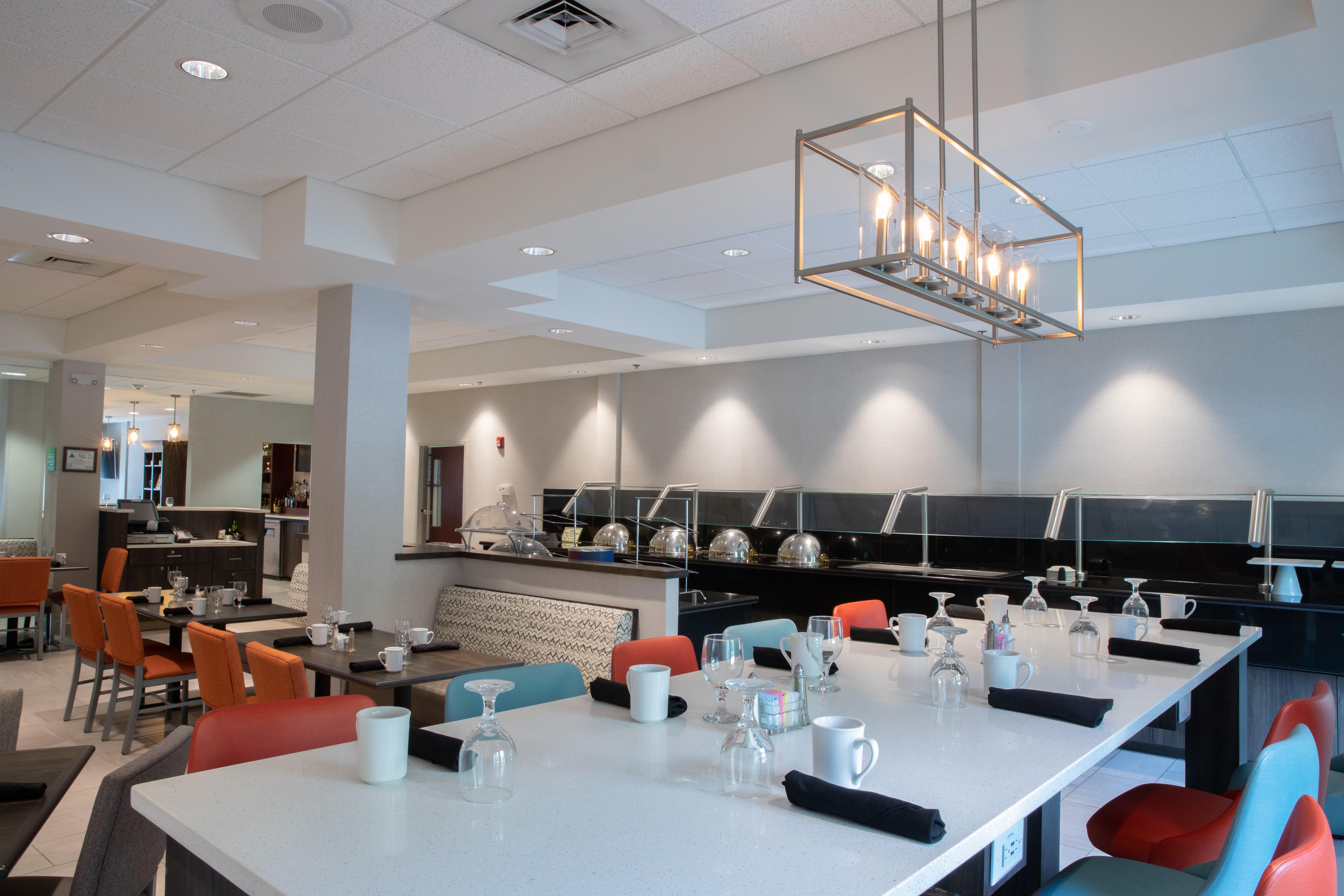 Holiday Inn & Suites Raleigh Cary By Ihg Exterior photo