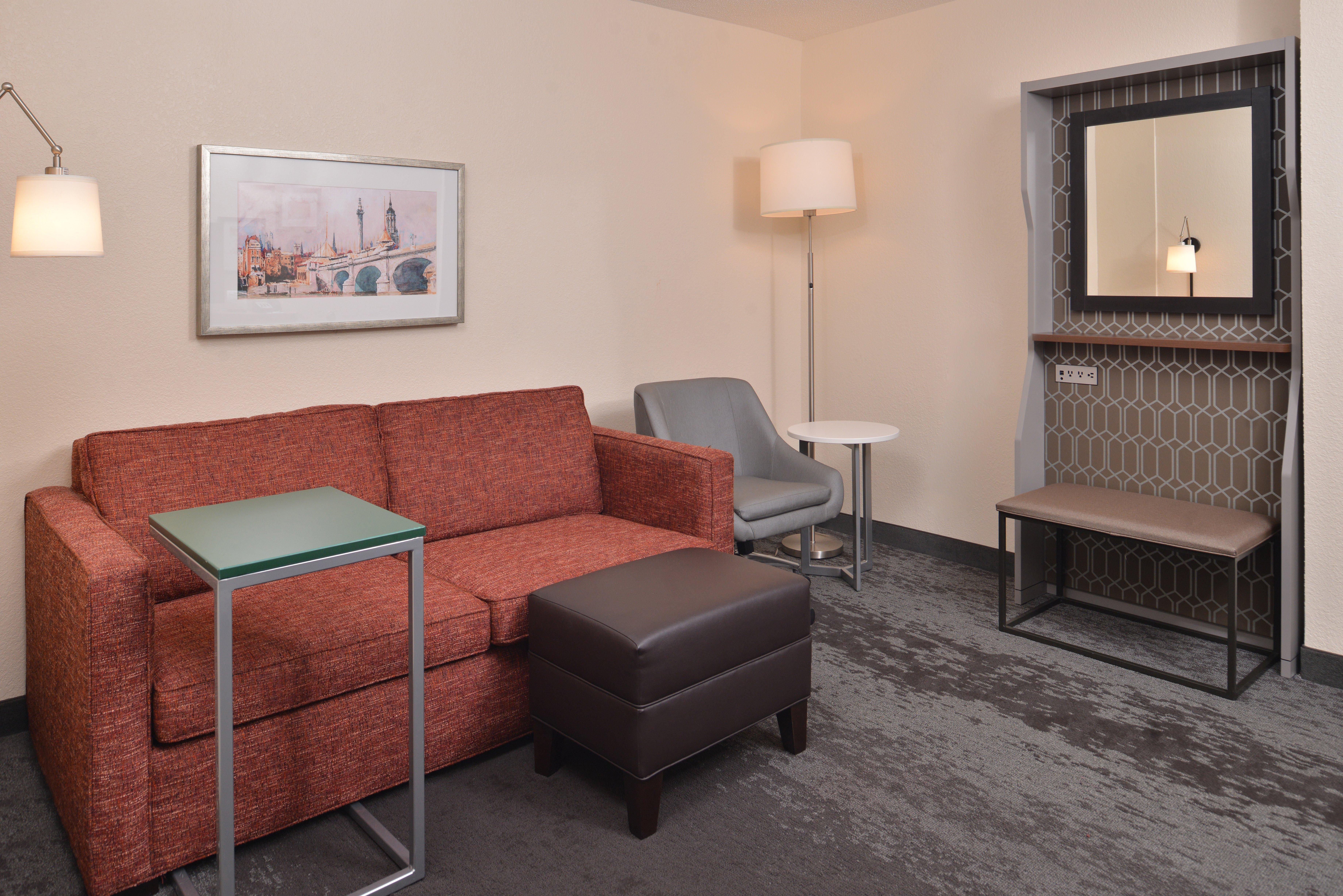 Holiday Inn & Suites Raleigh Cary By Ihg Exterior photo